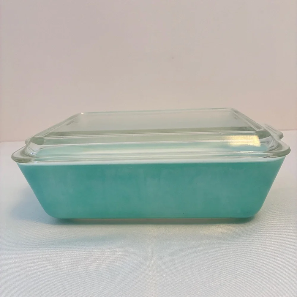 Pyrex Turquoise 1.5 Quart Refrigerator Dish With Lid 503 Vintage